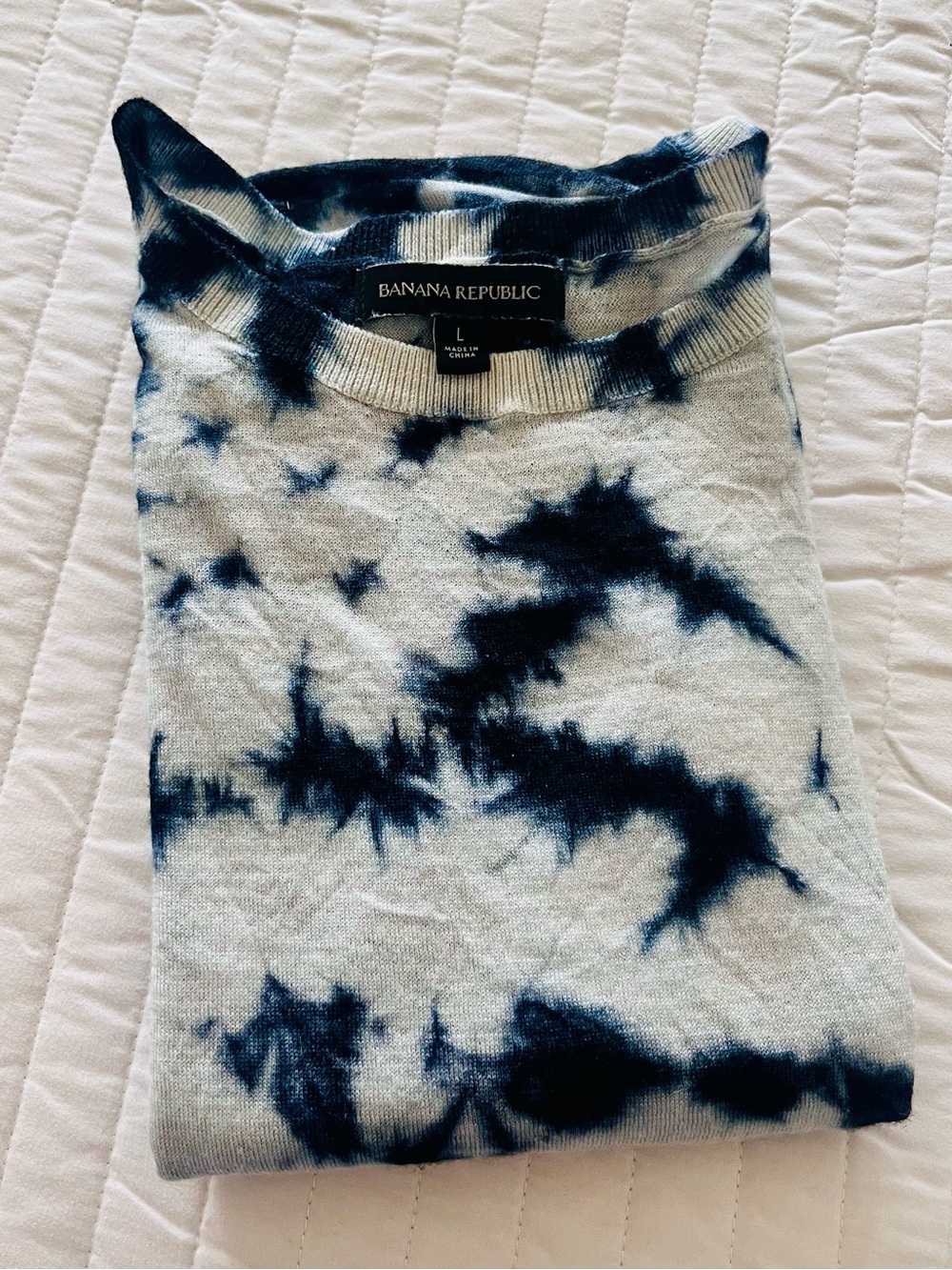 Banana Republic merino wool sweater tee • size L • navy cream tie dye